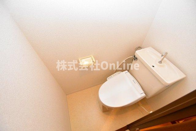 東大阪市足代北２丁目の賃貸マンションのトイレ