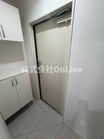 東大阪市俊徳町１丁目のアパートの玄関