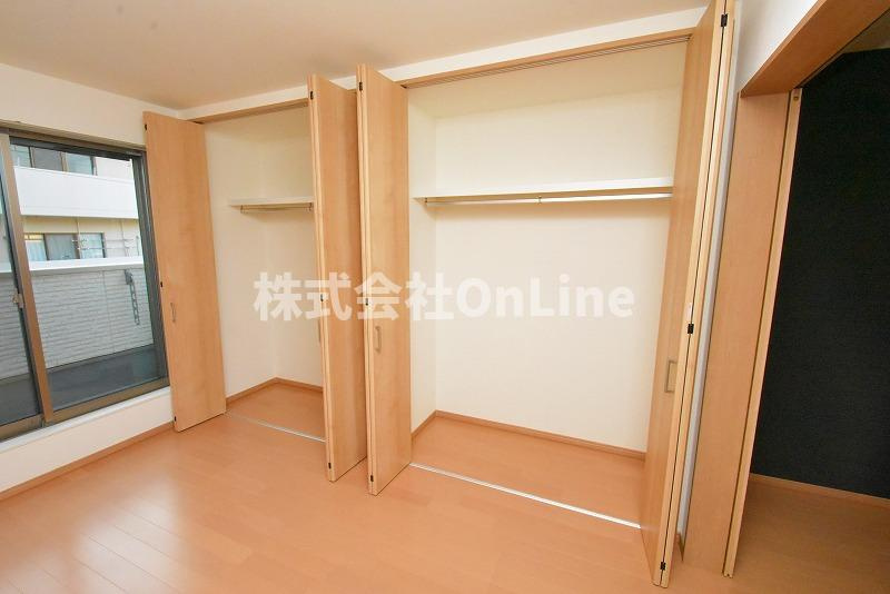 東大阪市高井田元町２丁目のアパートの収納