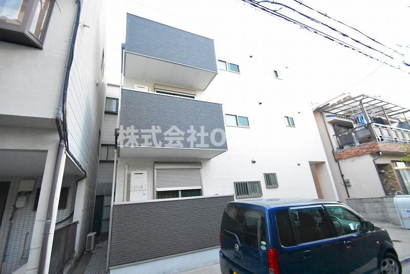 東大阪市高井田元町２丁目のアパートの外観