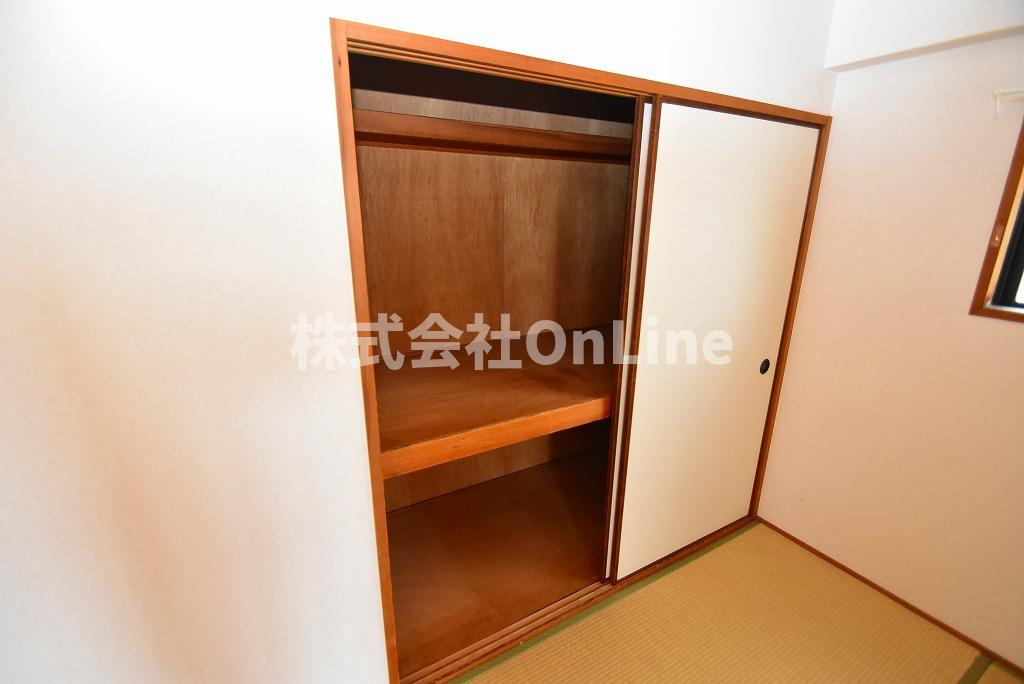 東大阪市西堤本通東３丁目の賃貸マンションの収納