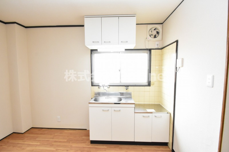 東大阪市荒本西４丁目の賃貸マンションのキッチン