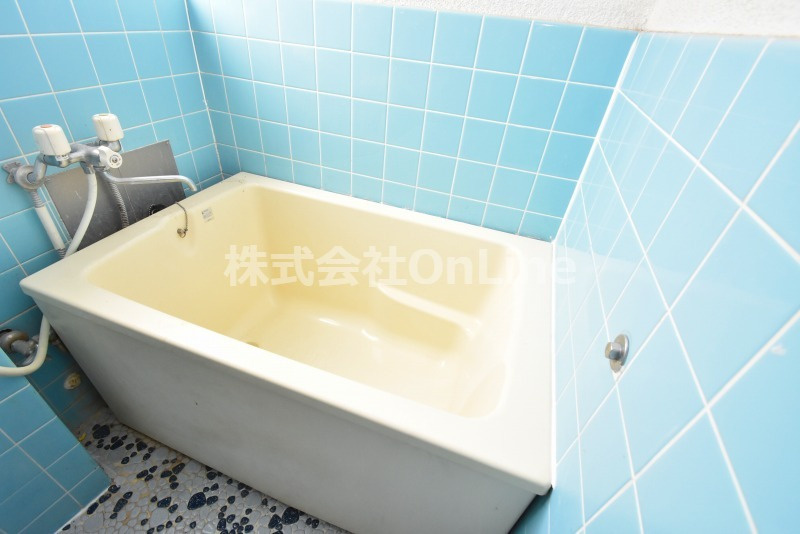 東大阪市荒本西４丁目の賃貸マンションの浴室