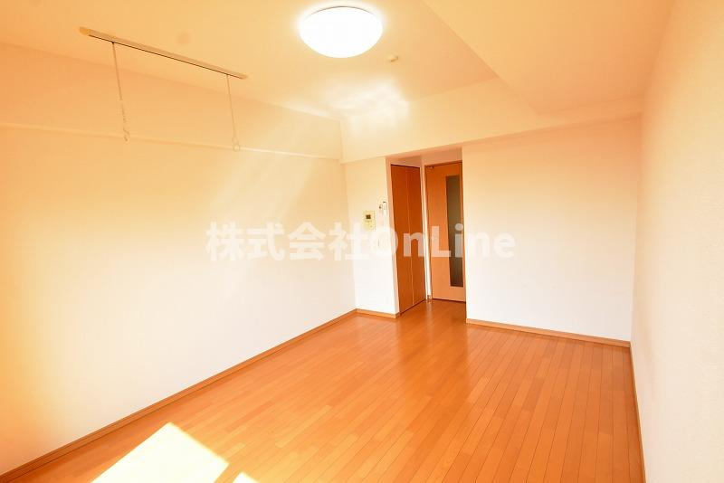 東大阪市中新開２丁目の賃貸マンションの内装