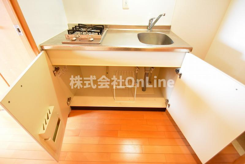 東大阪市中新開２丁目の賃貸マンションの収納