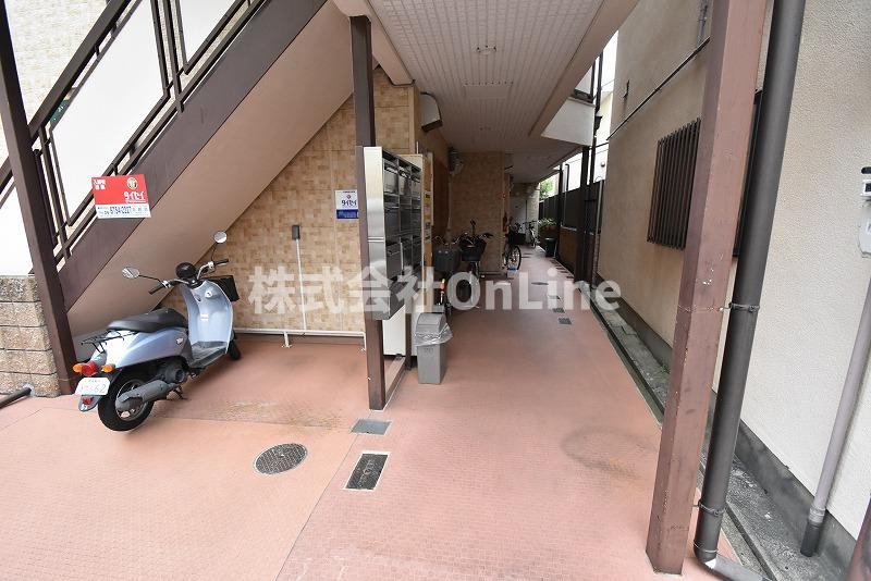 東大阪市柏田西１丁目の賃貸マンションのロビー