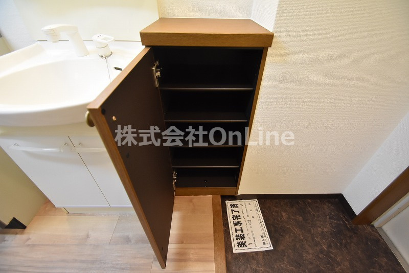 東大阪市高井田本通７丁目の賃貸マンションの収納