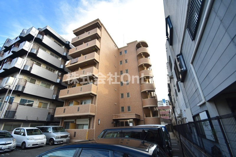 東大阪市高井田本通７丁目の賃貸マンションの外観