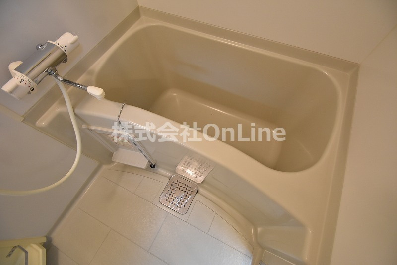 東大阪市高井田本通７丁目の賃貸マンションの浴室