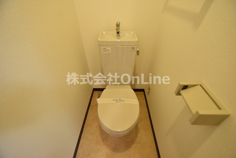 東大阪市高井田本通７丁目の賃貸マンションのトイレ
