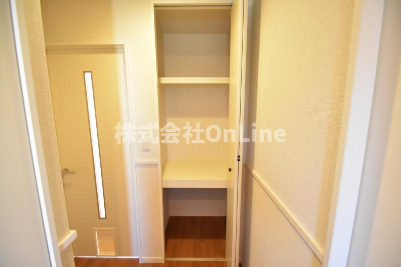 東大阪市新庄４丁目のアパートの収納