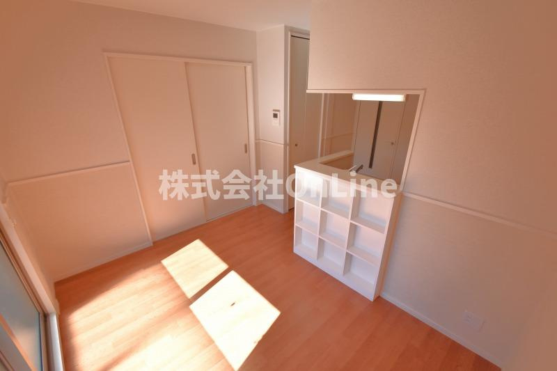 東大阪市新庄４丁目のアパートの居間・リビング