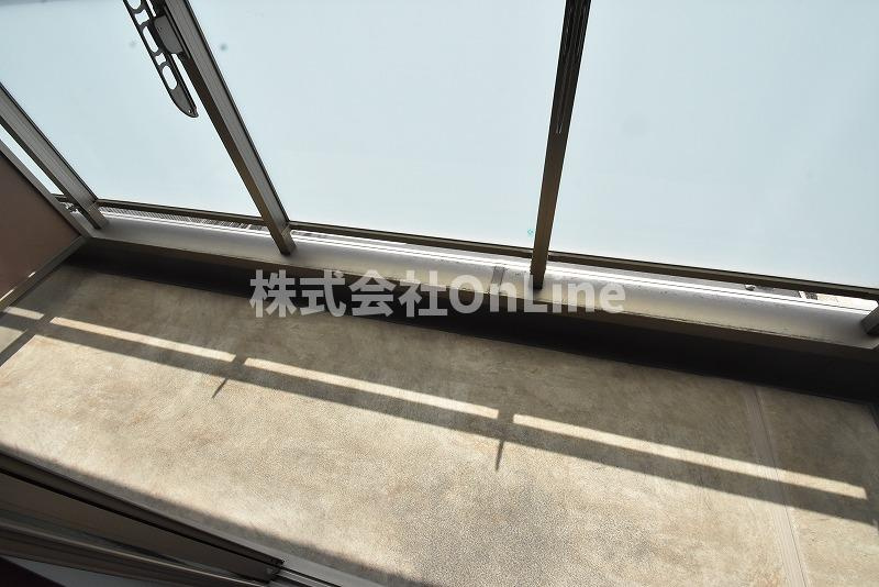 東大阪市菱江３丁目の賃貸マンションのバルコニー