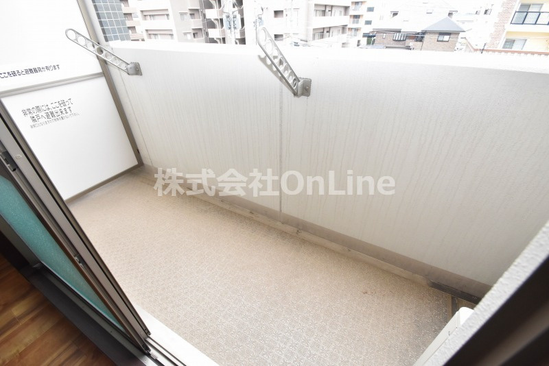 東大阪市荒本新町の賃貸マンションのバルコニー