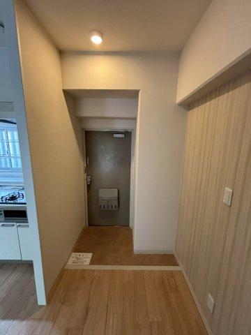 カンタル御影の玄関|同物件別部屋写真