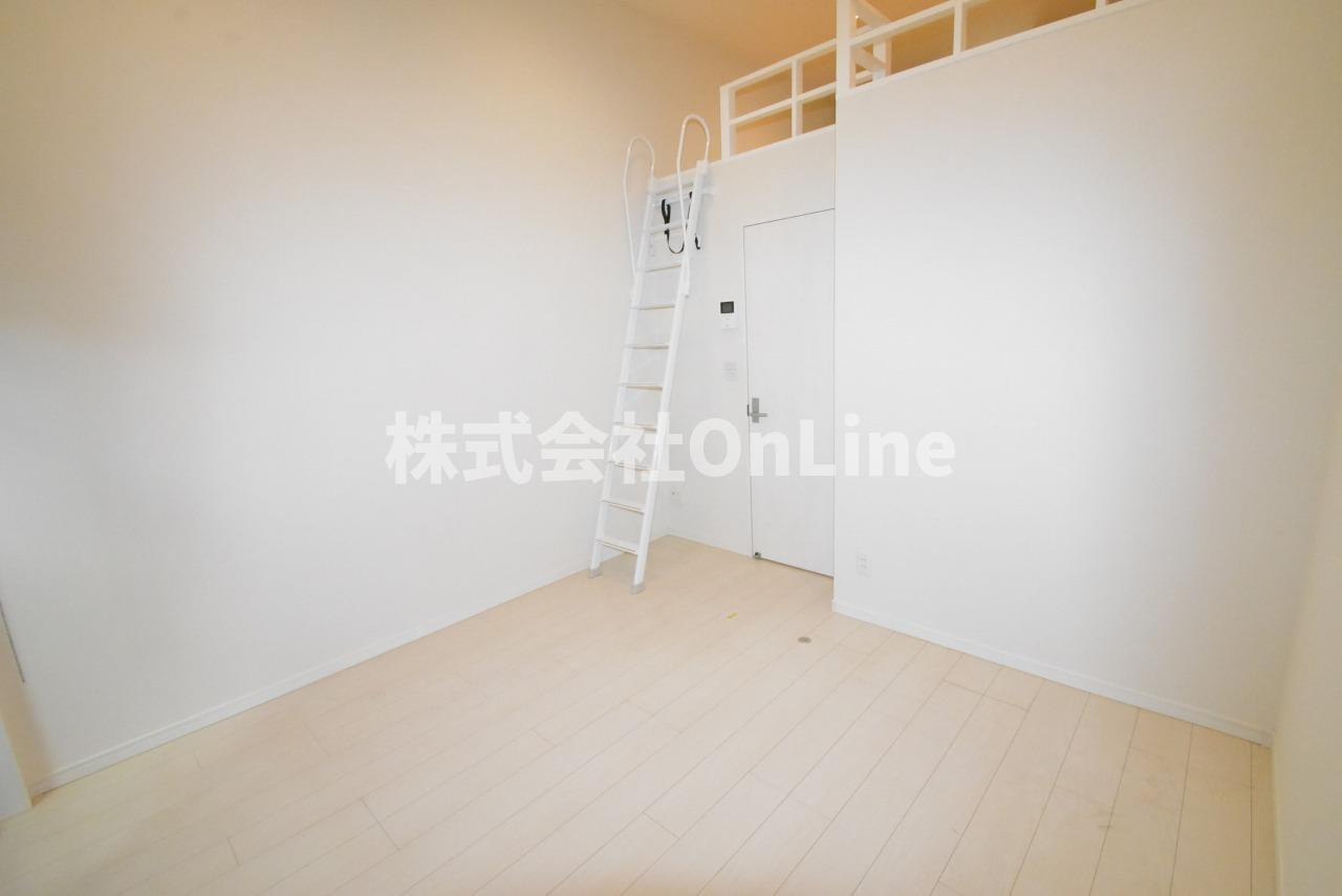 東大阪市中鴻池町１丁目のアパートの居間・リビング