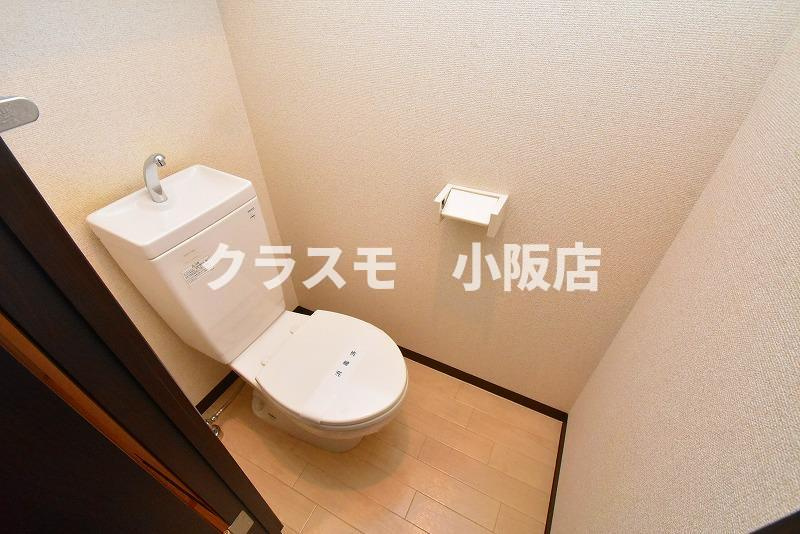 東大阪市高井田西１丁目の賃貸マンションのトイレ
