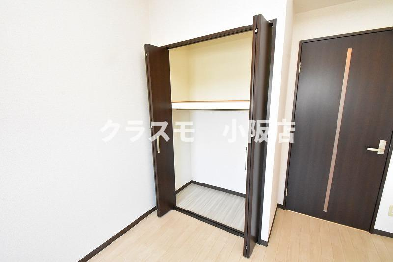 東大阪市高井田西１丁目の賃貸マンションの収納