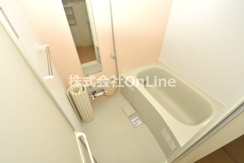 東大阪市御厨３丁目のアパートの浴室