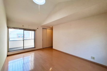 岸和田市上松町1丁目　中古戸建の洋室|2F（約9.25帖）