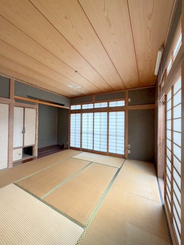 呉市広三芦２丁目の一戸建ての和室