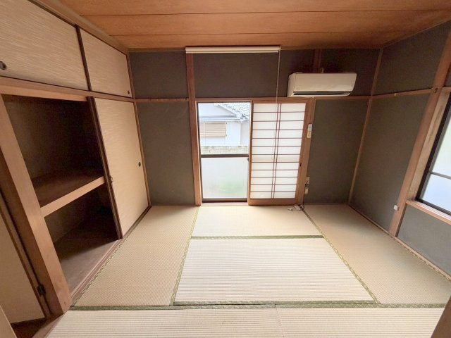 呉市広三芦２丁目の一戸建ての和室