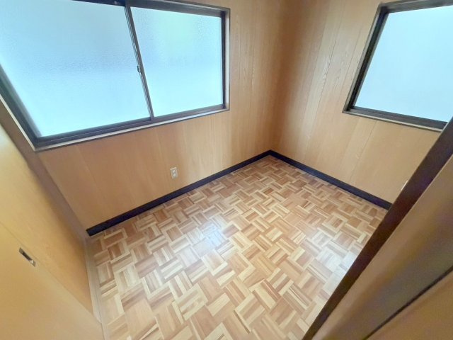 呉市広三芦２丁目の一戸建ての玄関