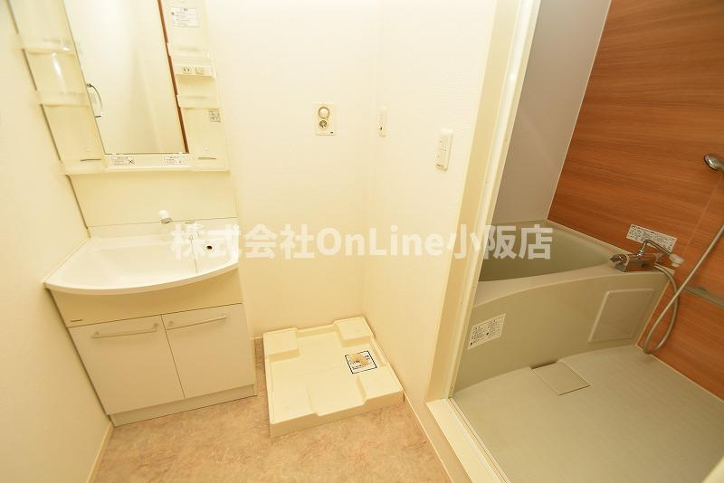 東大阪市西堤本通東２丁目のアパートの洗面所