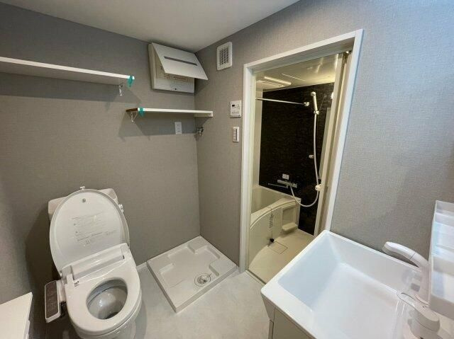 Ｄｏｍａｎｉ　目黒本町のトイレ|ゆったりとした空間のトイレです