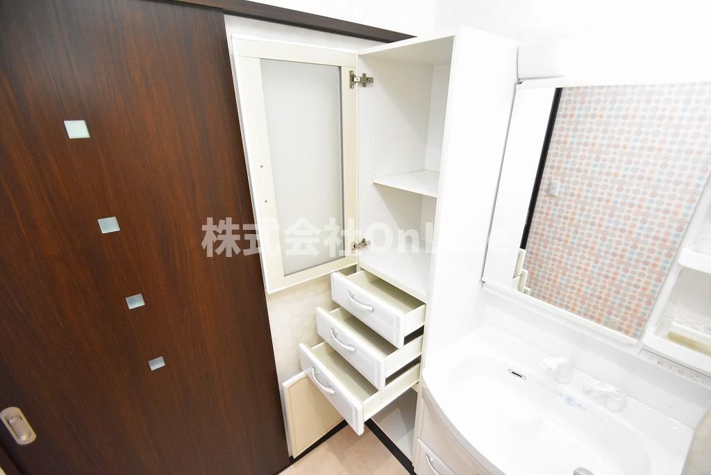 東大阪市菱江３丁目の一戸建ての収納