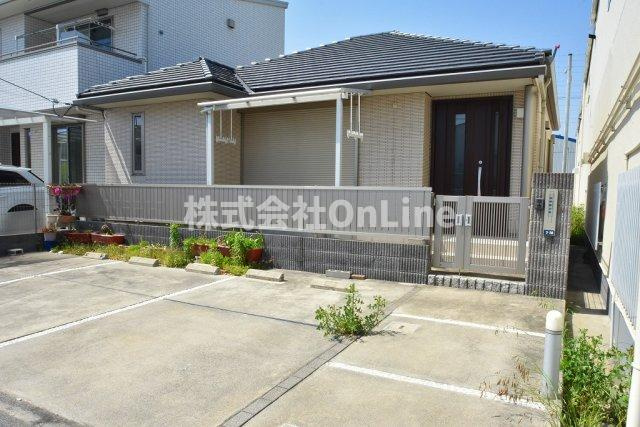 東大阪市菱江３丁目の一戸建ての外観