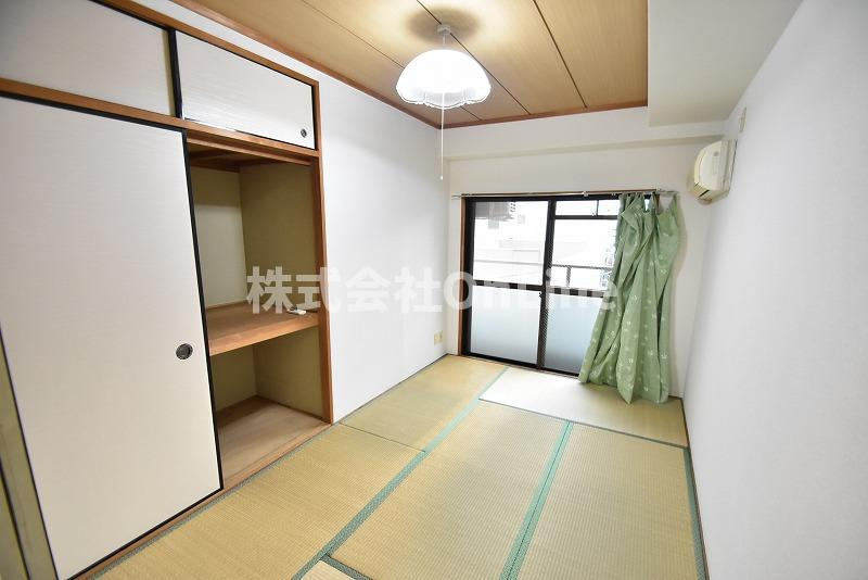 東大阪市長堂２丁目の賃貸マンションの寝室