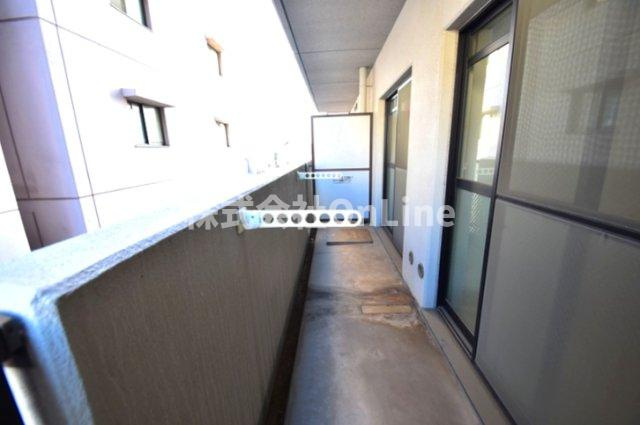 東大阪市長堂１丁目の賃貸マンションのバルコニー