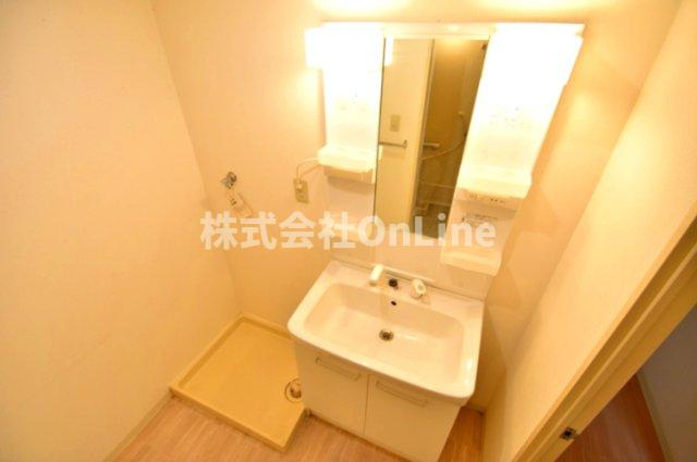 東大阪市長堂１丁目の賃貸マンションの独立洗面台