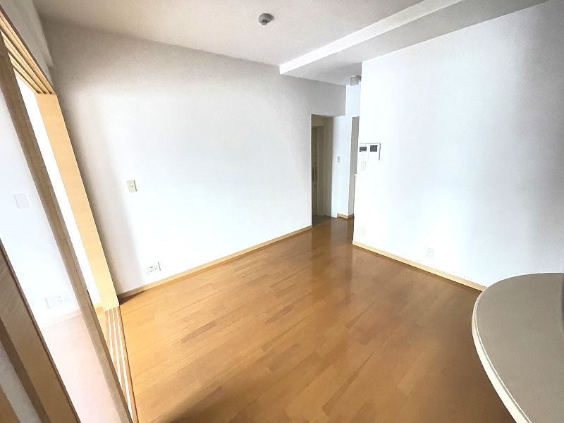 東大阪市足代新町の賃貸マンションの居間・リビング