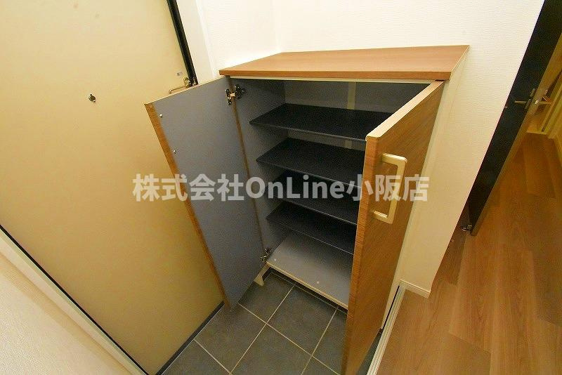 東大阪市衣摺１丁目のアパートの収納