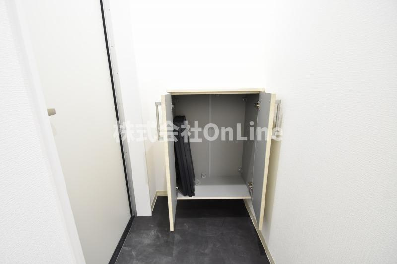 東大阪市高井田元町２丁目のアパートの収納