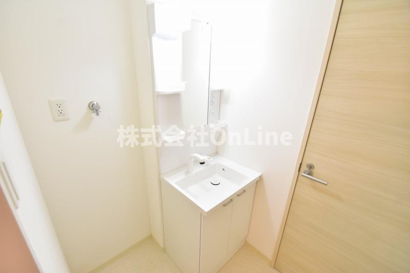 東大阪市高井田元町２丁目のアパートの洗面所