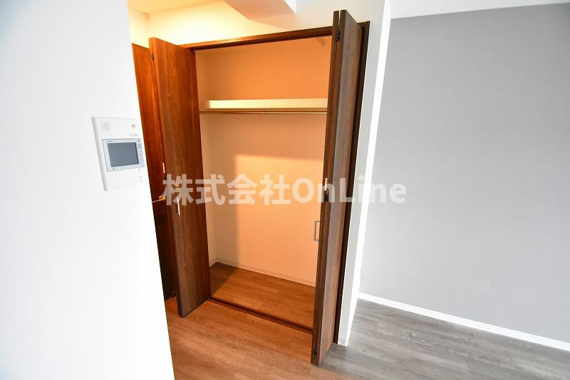 東大阪市横枕西の賃貸マンションの収納