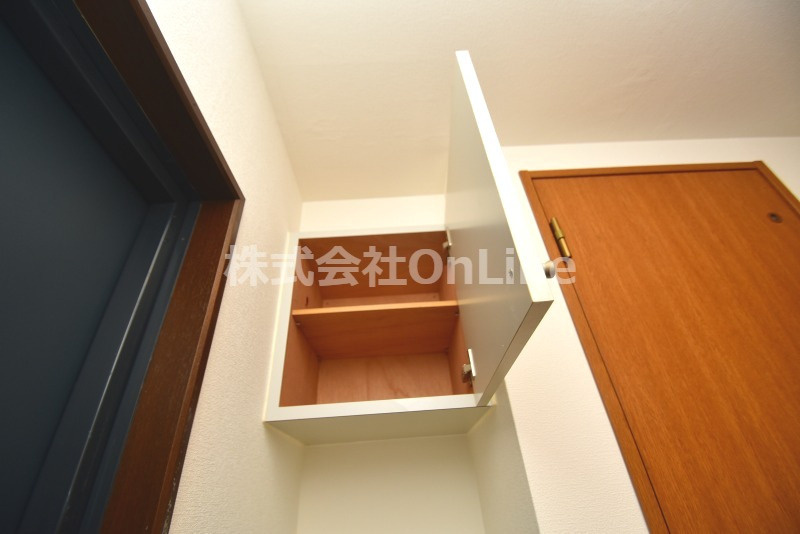 東大阪市長堂３丁目の賃貸マンションの収納