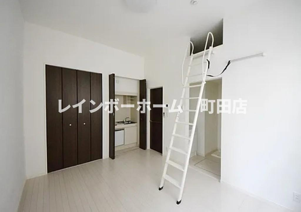 Maple East & West※初期費用分割あと払いサービス利用可能物件の居間・リビング|※同間取り別部屋参考画像