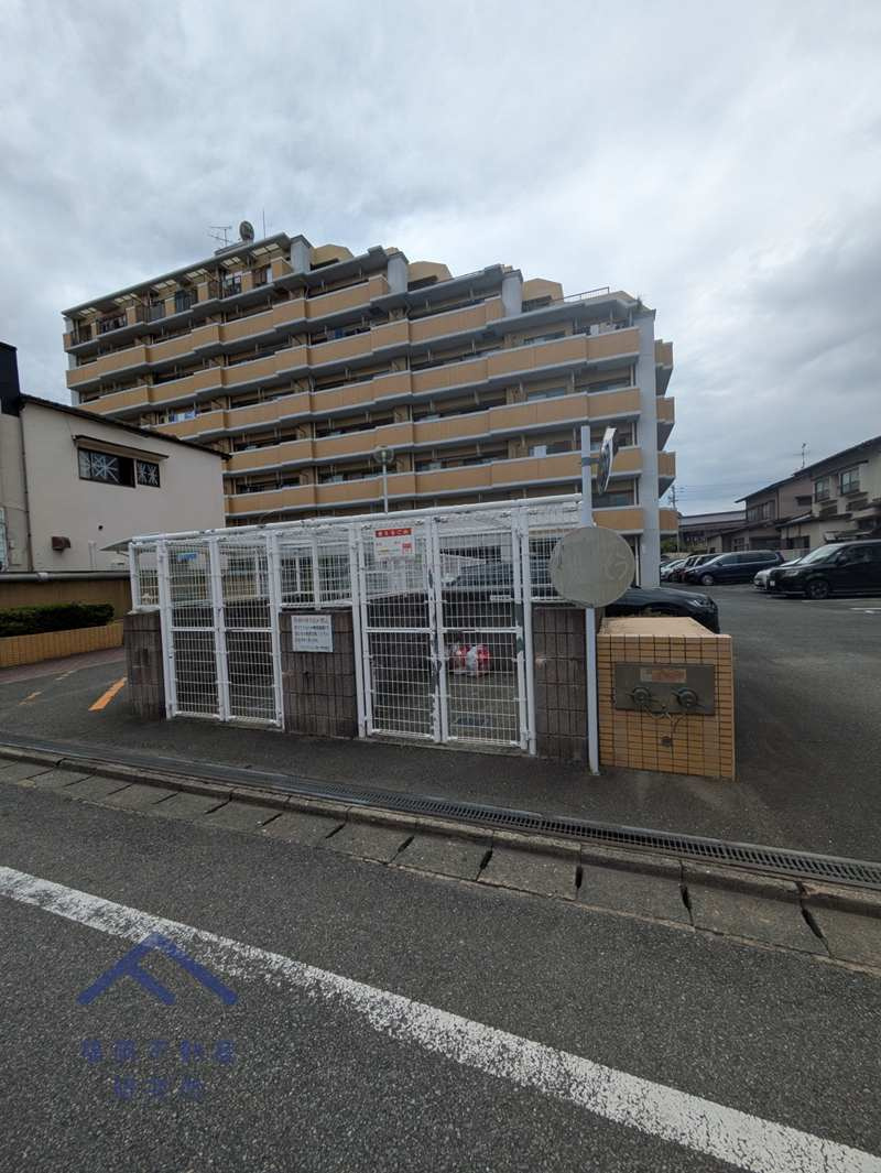 シティマンション春日の駐車場