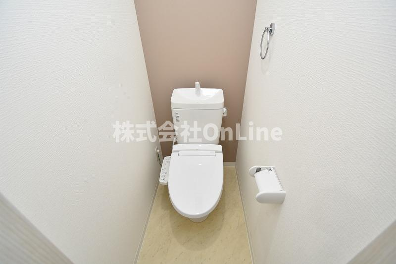 東大阪市六万寺町３丁目のアパートのトイレ