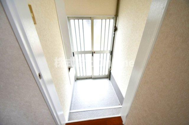東大阪市上小阪４丁目のテラスの玄関