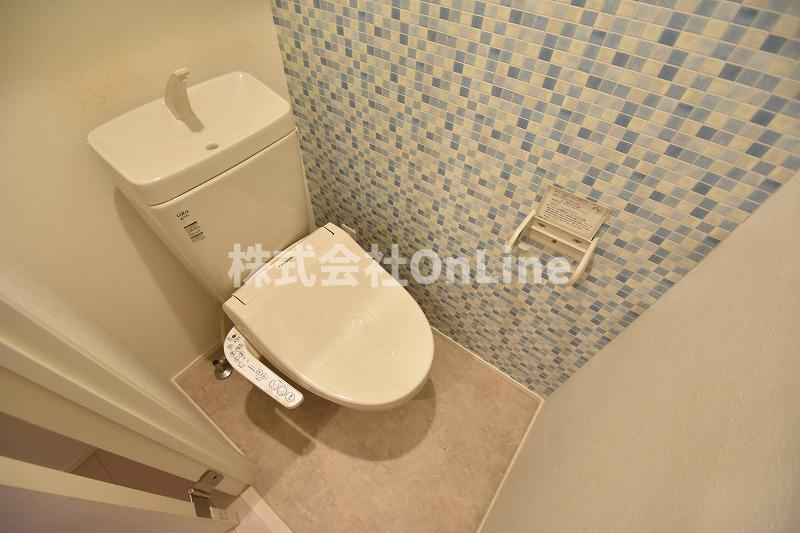 東大阪市花園東町１丁目のアパートのトイレ