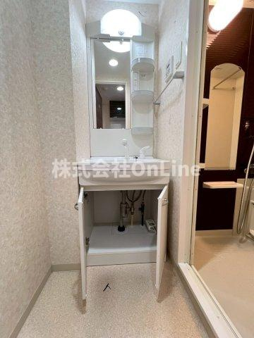 東大阪市長田西４丁目の賃貸マンションの洗面所