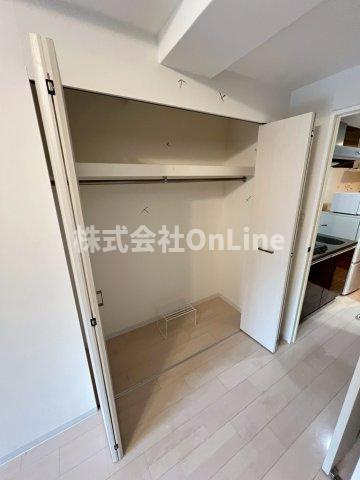 東大阪市長田西４丁目の賃貸マンションの収納