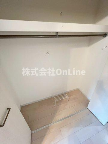 東大阪市長田西４丁目の賃貸マンションの収納
