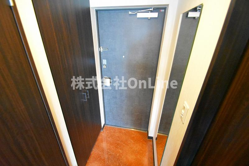 東大阪市下小阪５丁目の賃貸マンションの玄関