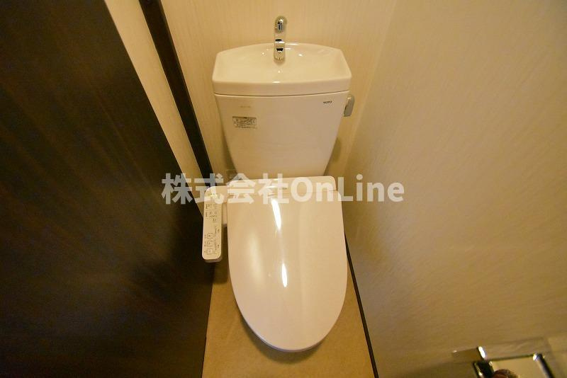 東大阪市下小阪５丁目の賃貸マンションのトイレ